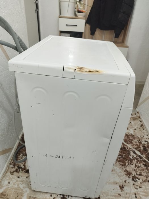 Продаю стиральную машину