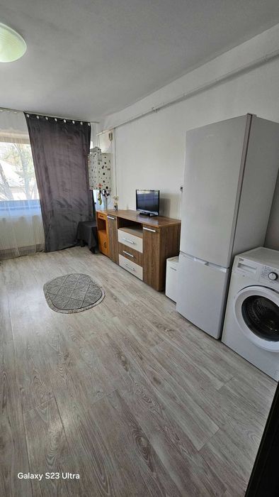 Garsoniera in Onesti, mobilata si utilata, etaj 2.