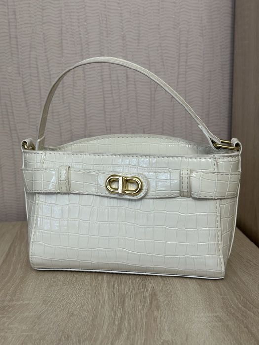 Сумки новые срочно