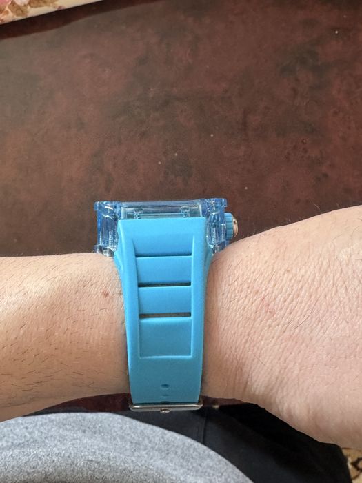 Продам часы. В хорошем / отличном состоянии!