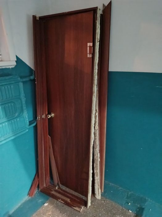 Продам двери межкомнатные