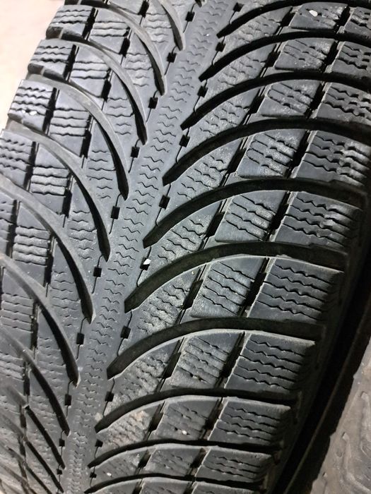 2  anvelope iarnă 225 65 r17 Michelin