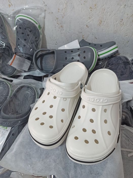 Продаю кроксы оптом и в розницу.