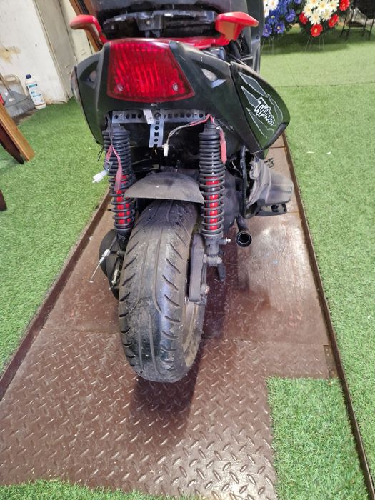 Piaggio Tayphoon 125