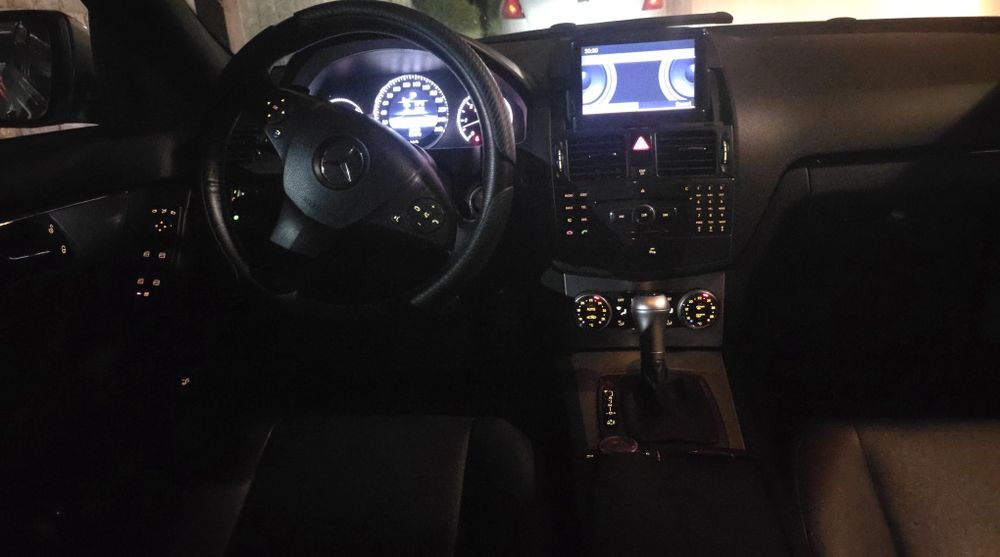 Продавам Mercedes-Benz C320 CDI 4MATIC