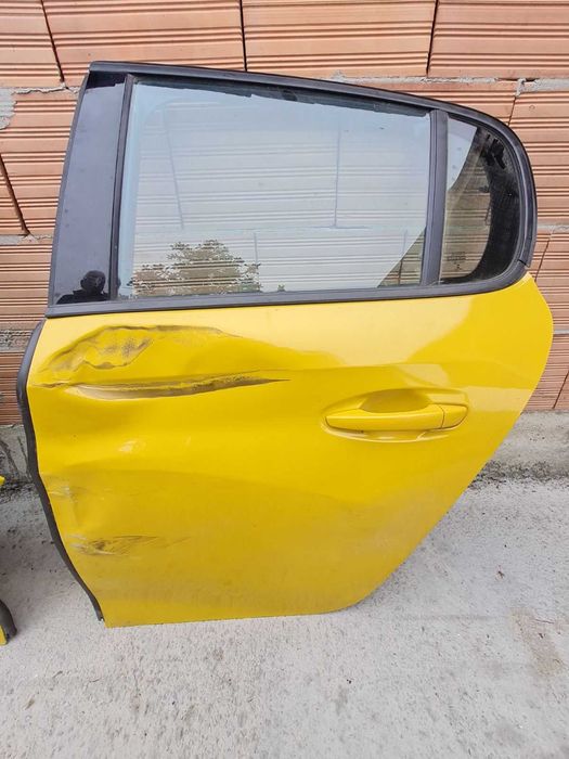 Задни врати peugeot 208