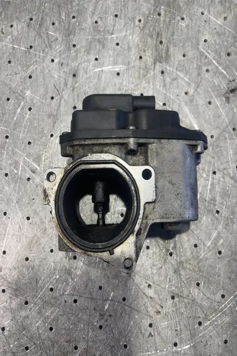 Egr 03L 131 501 E 03L 131 501 E Volkswagen VW Tiguan 2015