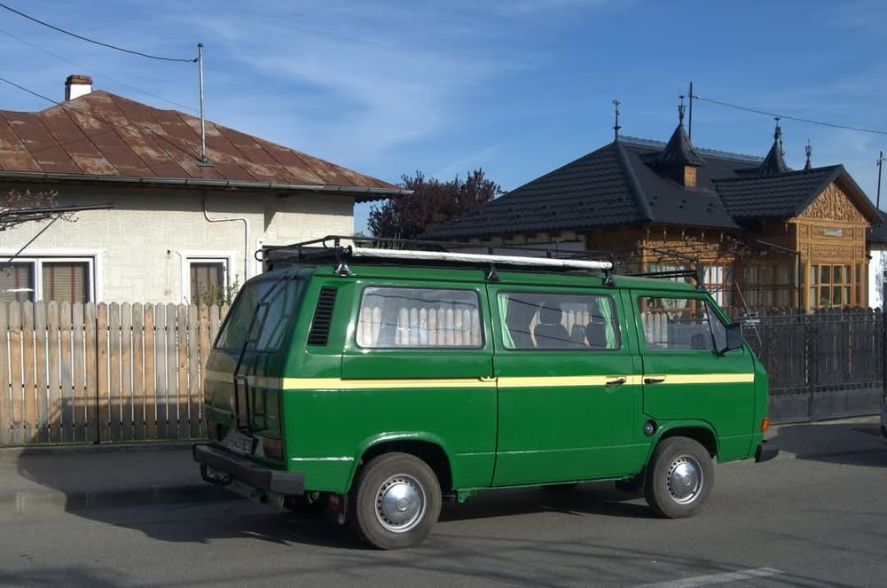 VOLKSWAGEN Transporter 1989 — imagine 3