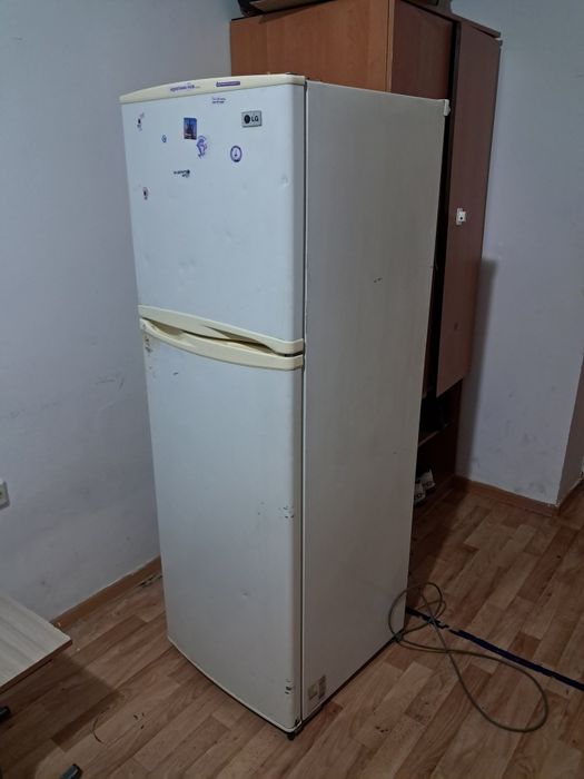 Продам холодилник