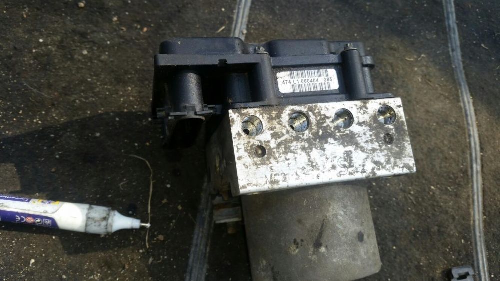 Modul abs Nissan Almera motor 1.5b an 2005