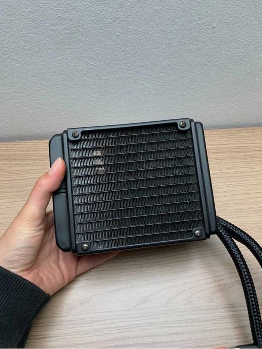 GTX 1080 TI AIO (răcire pe apă) 1080ti Watercooled Aorus 11GB 352 Bit