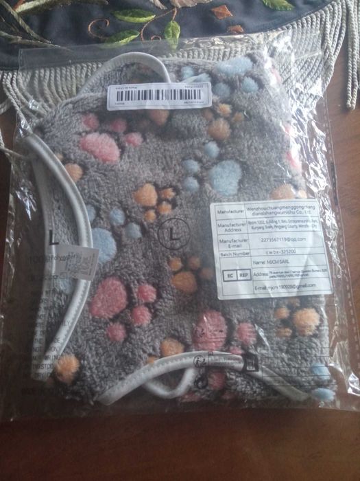 Îmbrăcăminte pisici/catei