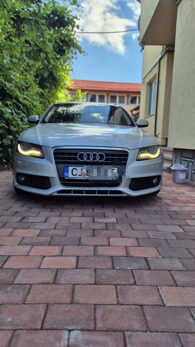 Audi a4 b8 bine dotat din fabrică