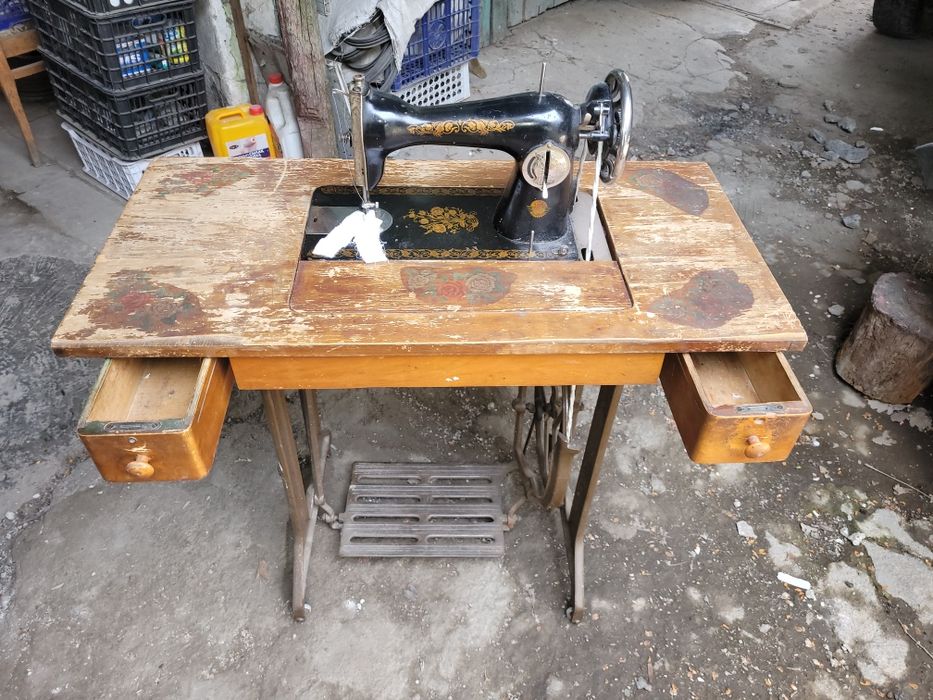 Швейная машинка ПМЗ