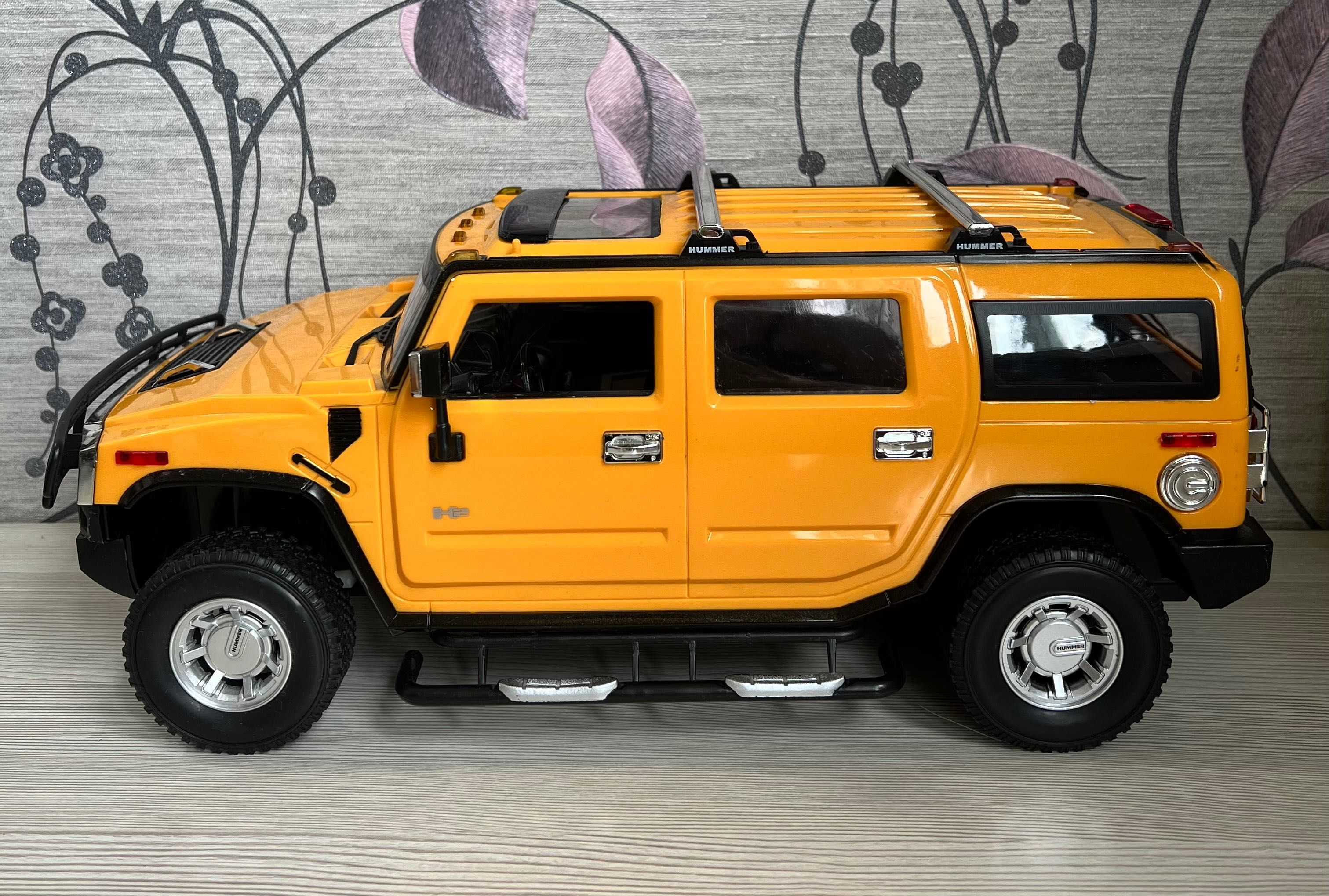 Детская машина Hummer: 5 000 тг. - Игрушки Шымкент на Olx