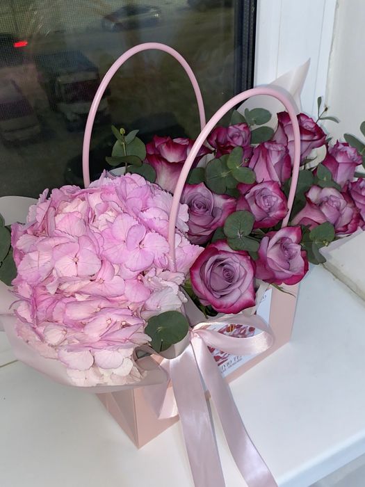 Цветы гортензия и розы только купленные за 13500 в ромео