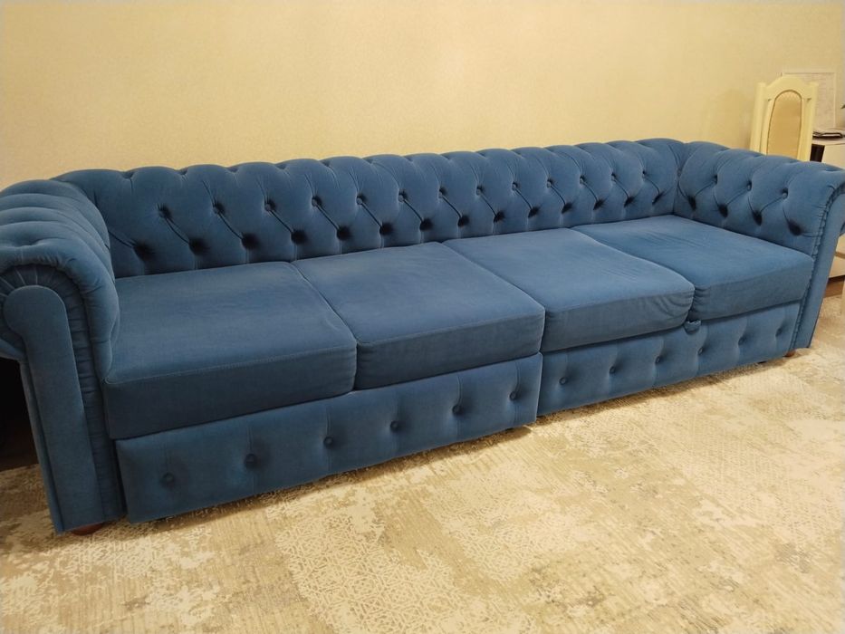 Продают Диван в гостиную