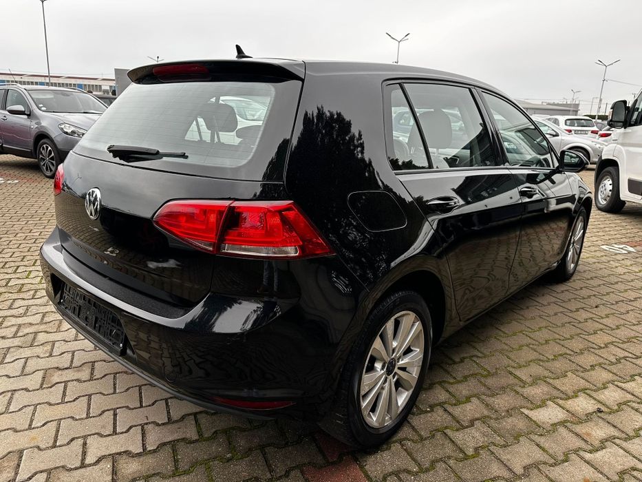 Volkswagen Golf 7 - 2.0 TDI 140Cp Euro 5 - Clima * Senzori * Navi