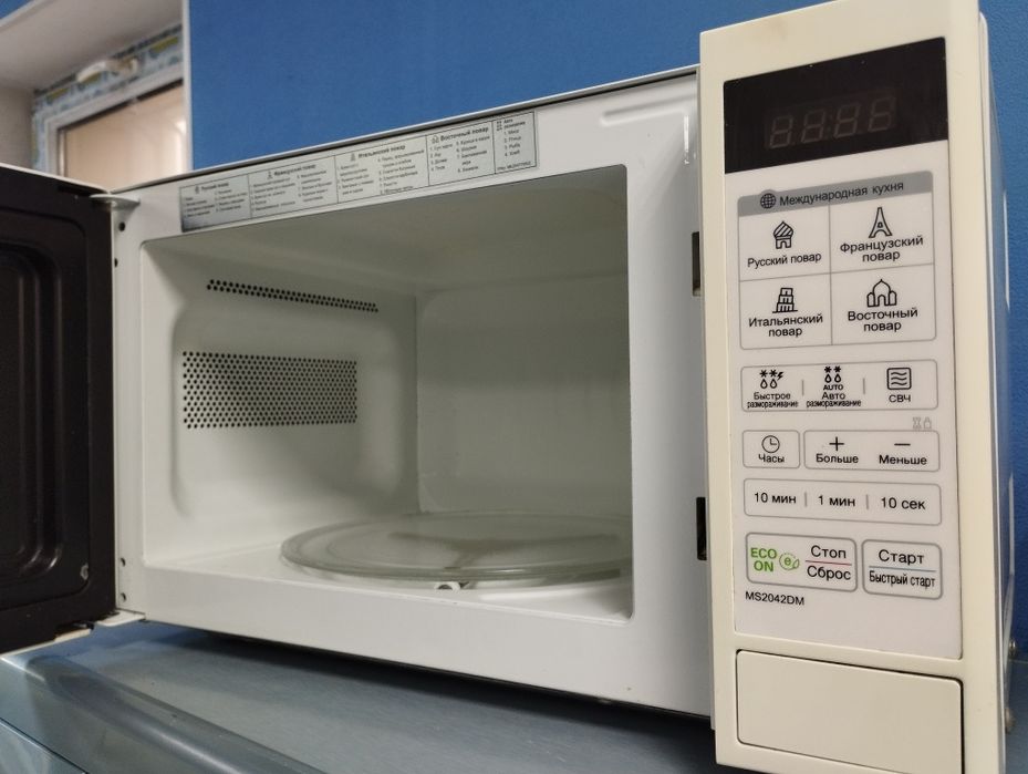 Микроволновая печь
