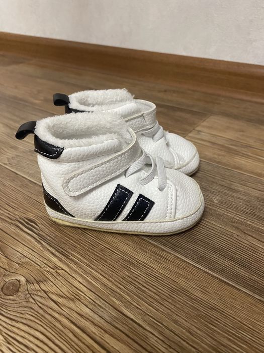 Кроссовки пинетки