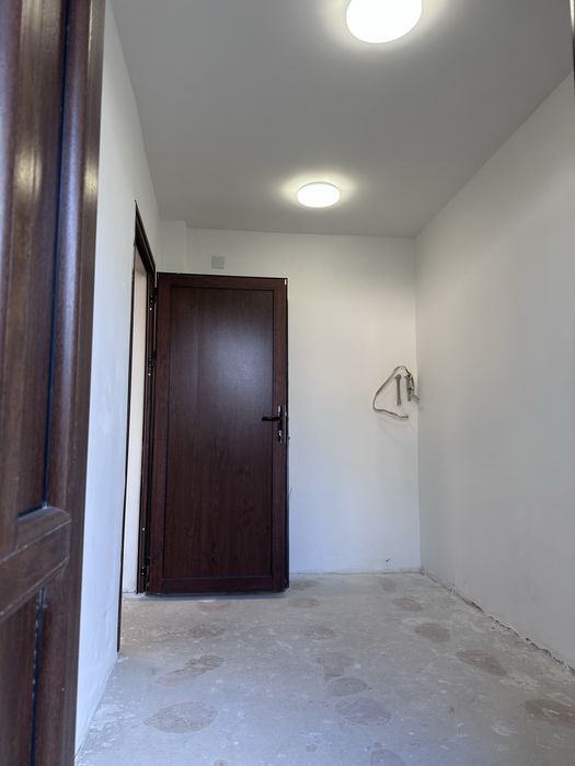 Дава се под наем Офис в София, Кръстова вада - 35 кв.м за 598.23 € - Снимка #1