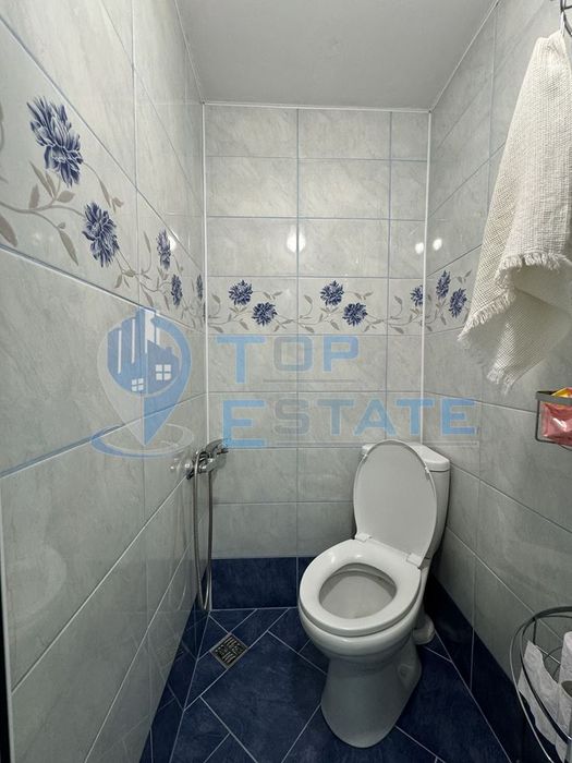 Етаж от къща с гараж в с. Поповци, област Габрово.