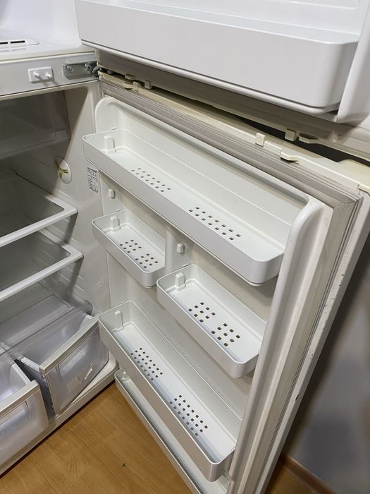 Холодильник Samsung