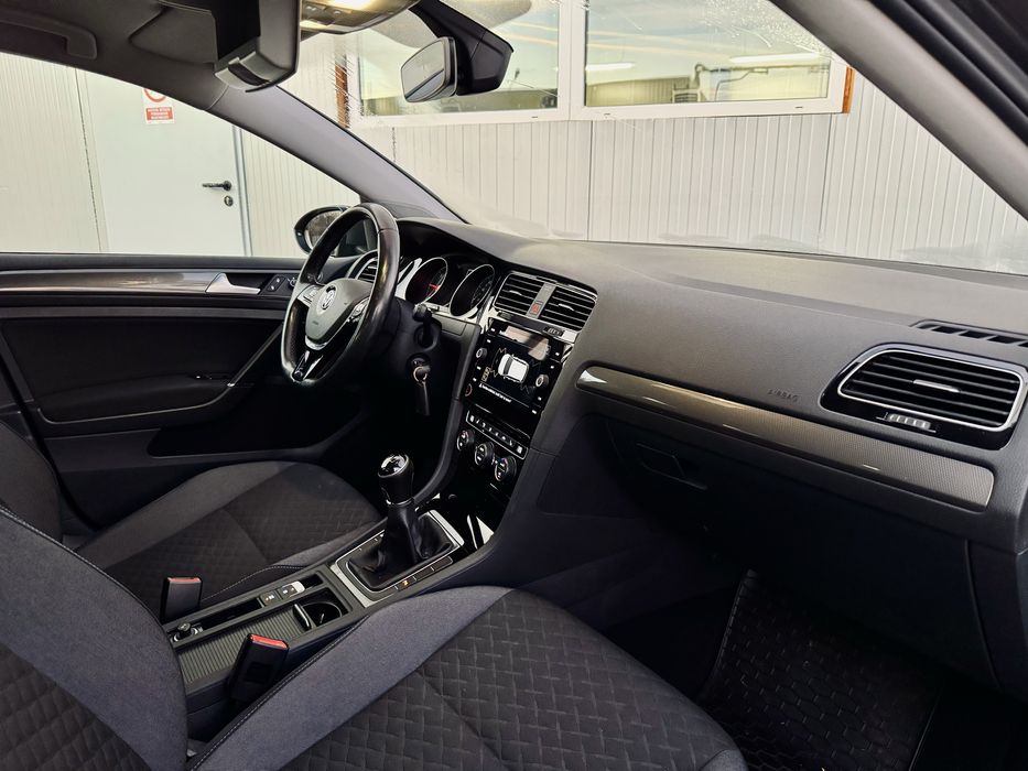 VW Golf 7 Facelift 1.6 TDI *2019* *Euro 6* *Usor avariat*