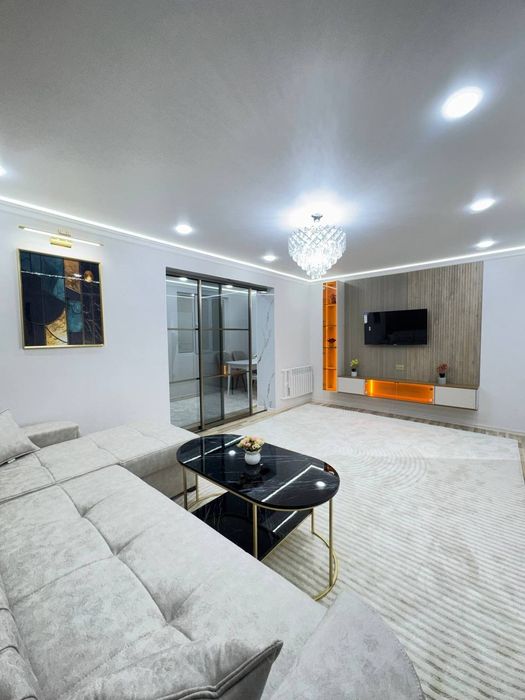 Улица Мукими  2/2/4 Балкон 2*6. Мебель и Техника