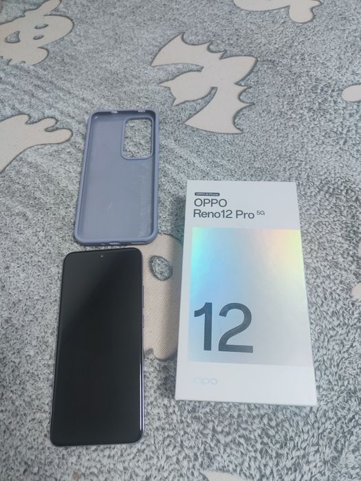 Vând telefon Oppo Reno 12 Pro 5G