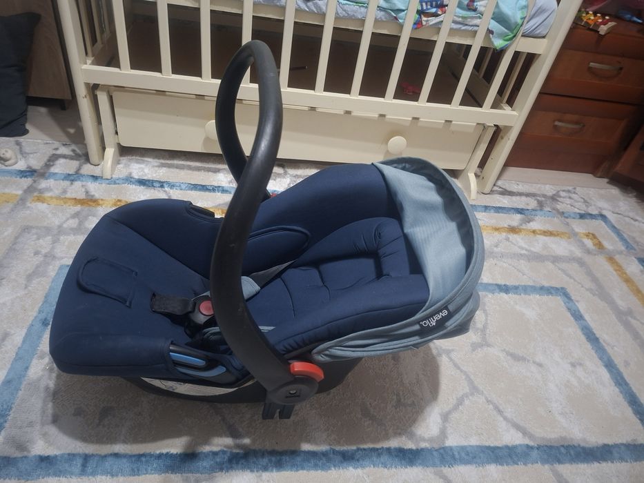 Продам автолюльку