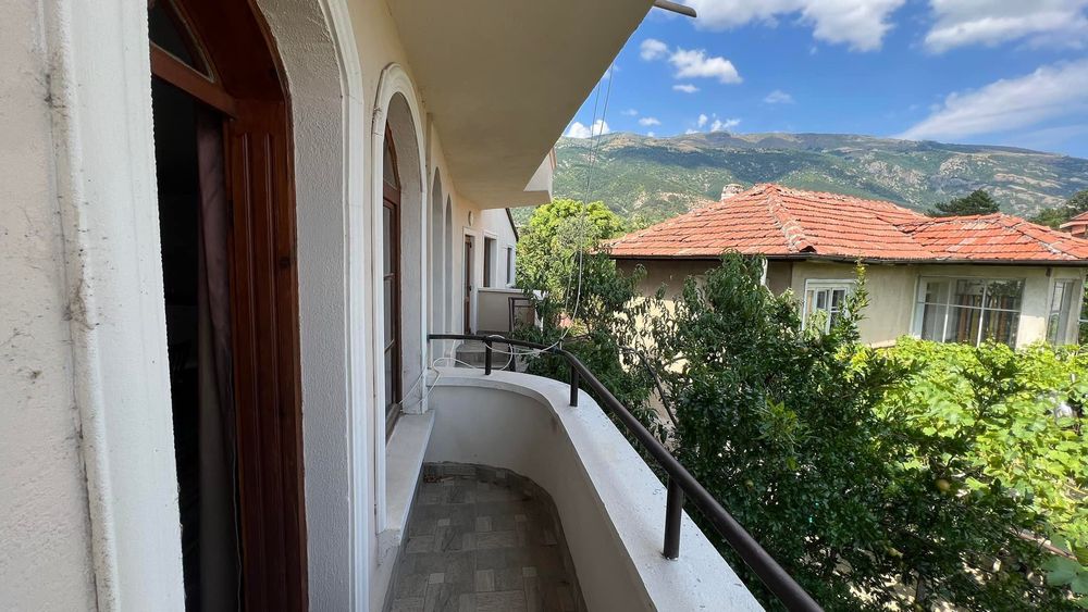 Дава се под наем Къща в Карлово - 70 кв.м за 300 € - Снимка #3