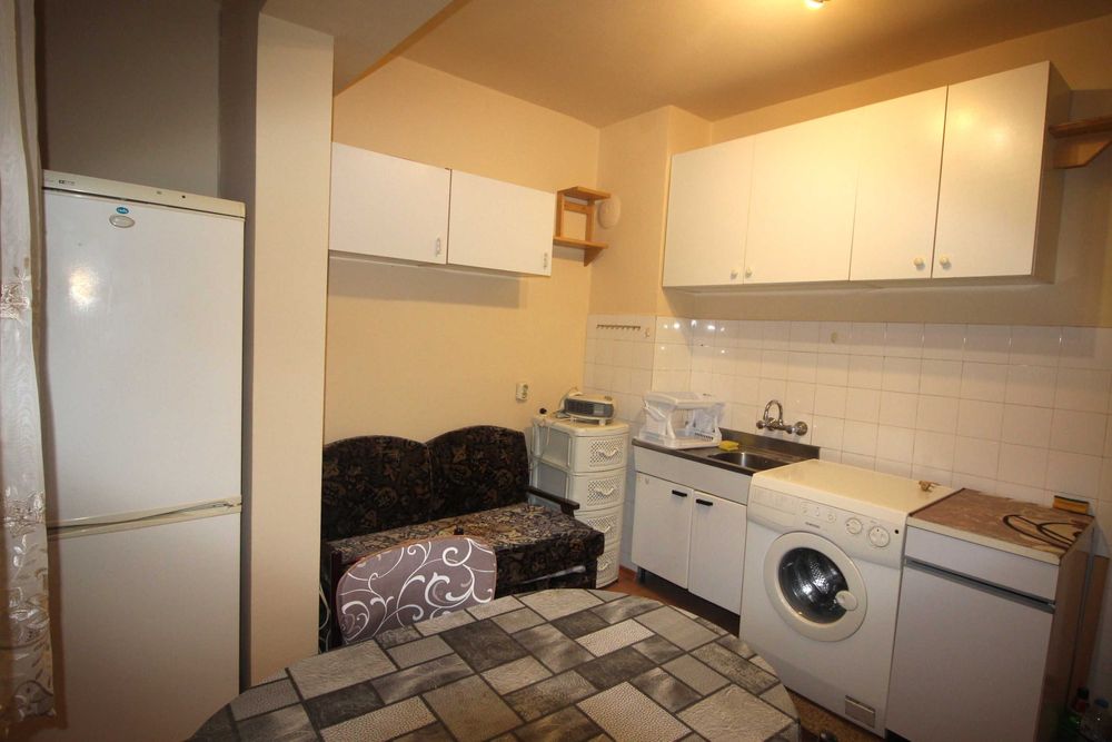 Дава се под наем Едностаен апартамент в Габрово, Трендафил 1 - 40 кв.м за 178.5 € - Снимка #1