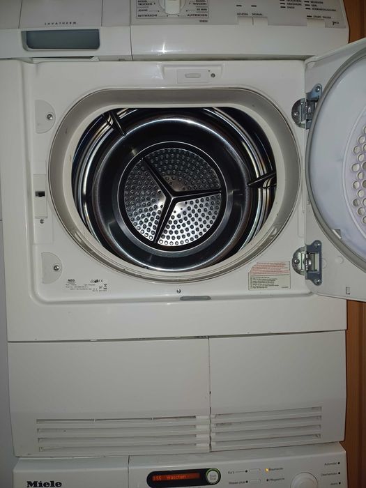 Сушилня AEG T55820