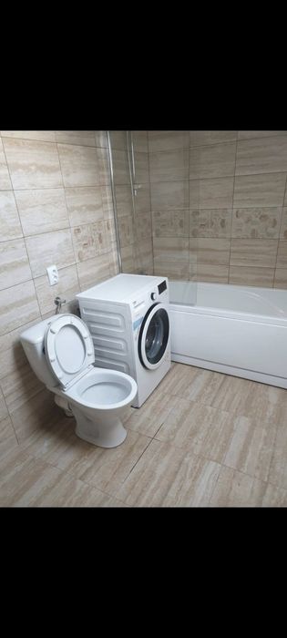 Inchiriez în regim hotelier pretabil Clinica  Amethyst