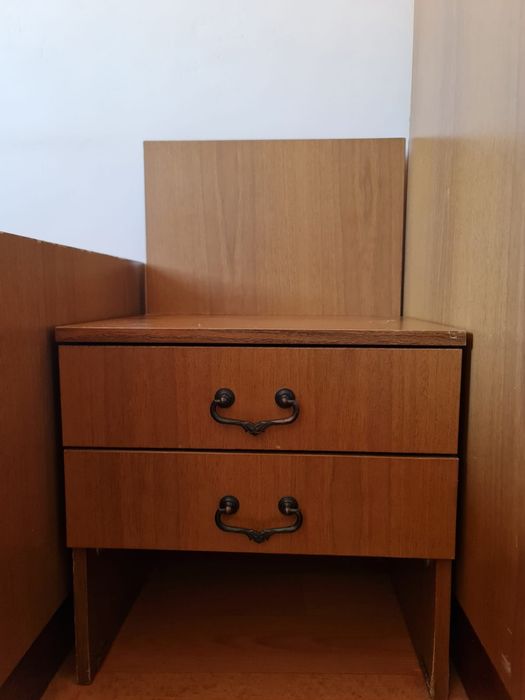 Продам спальный гарнитур