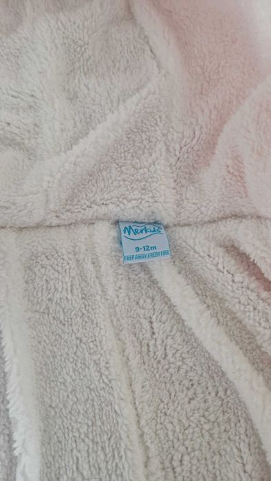 Зимен бебешки гащеризон 9-12 месеца.