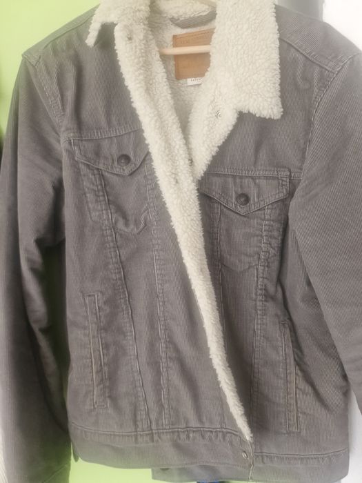 Geaca Levi's cu blana