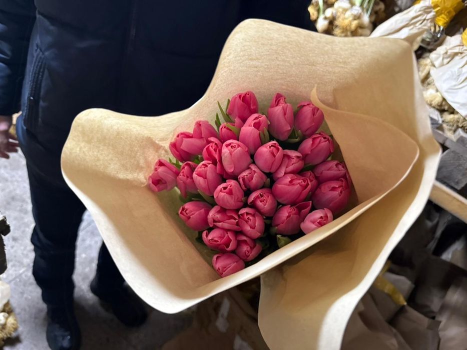 Тюльпаны на 8 марта