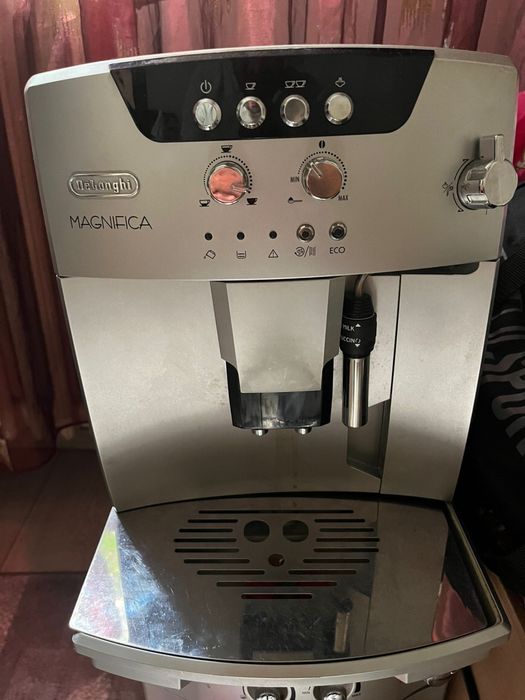 Aparate de cafea DeLonghi, Magnifica, Saeco