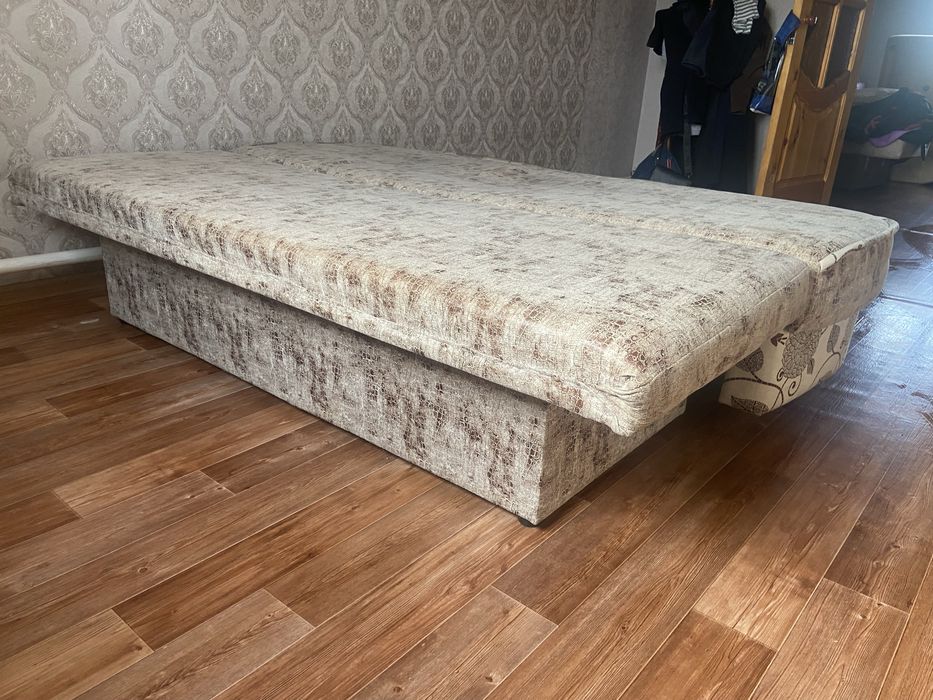 Продам кровать в хорошем состояний
