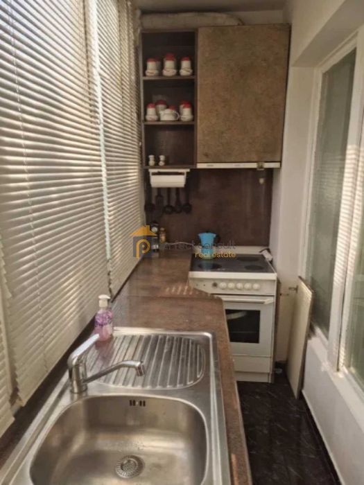 Продава се Тристаен апартамент в Пловдив, Изгрев - 65 кв.м за 1154 €/кв.м - Снимка #2