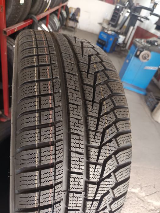 4бр.Нови зимни гуми 215/45/17-Hankook winter evo2
