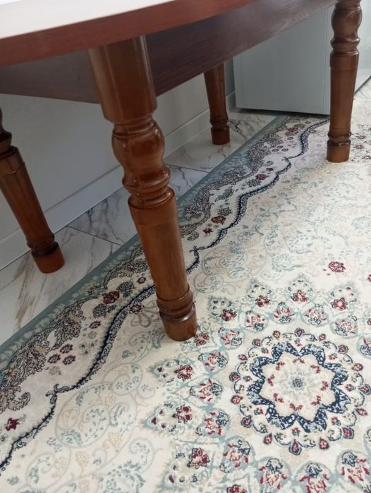 Стол из дерева, цвет темный дуб