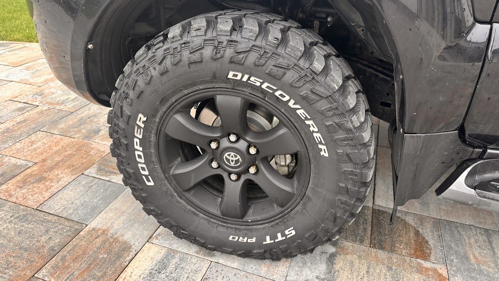 Vand cauciucuri off road  noi 265/70/R17