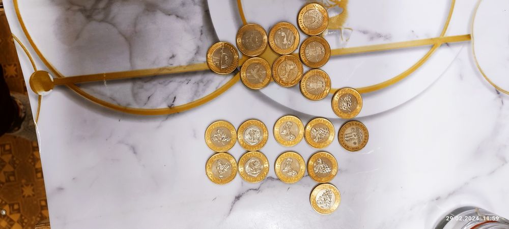 Продам монеты 19шт