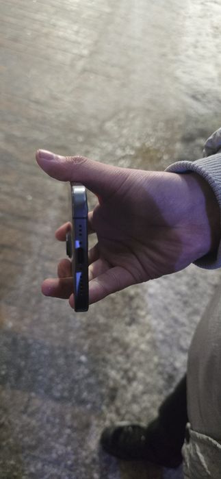 Айфон 17 продам срочно