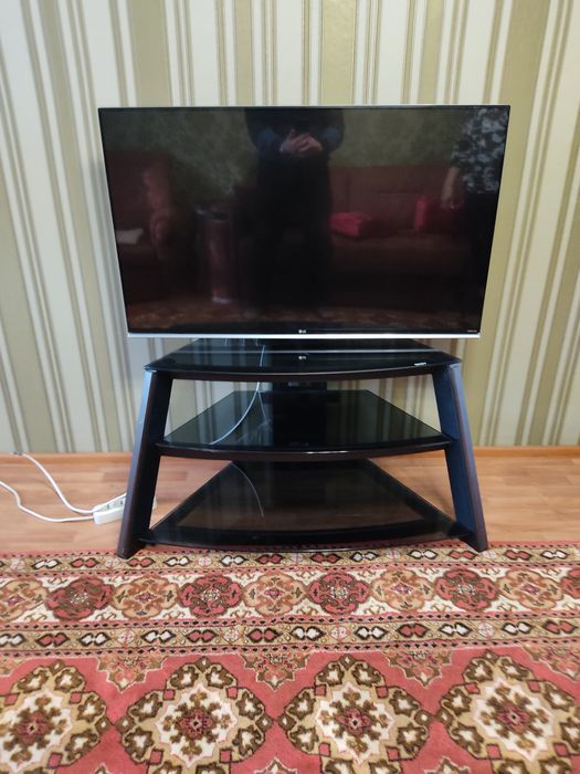 Тумба под ЖК телевизор