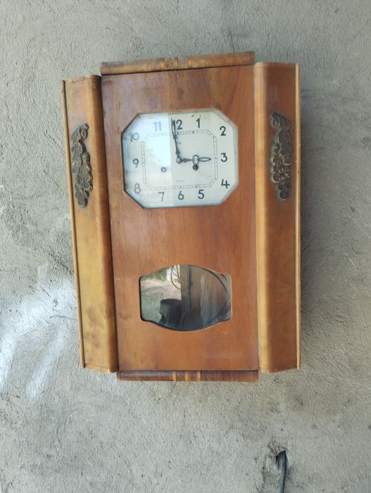 Продаю ретро часы
