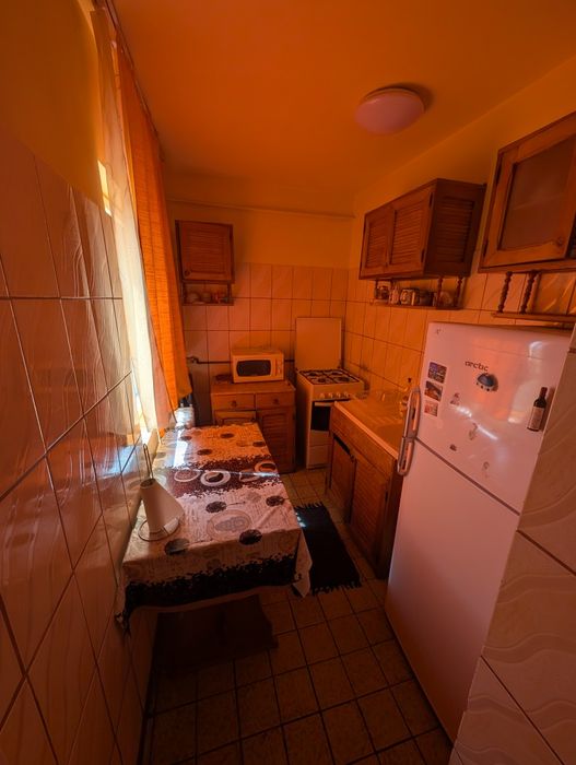 Inchiriez apartament cu 1 cameră